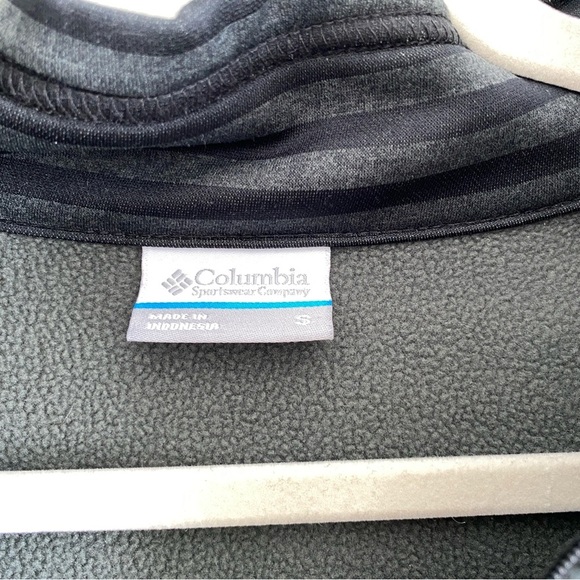 COLUMBIA Fleece 1/2 Zip Sweater Size Small - Picture 3 of 7